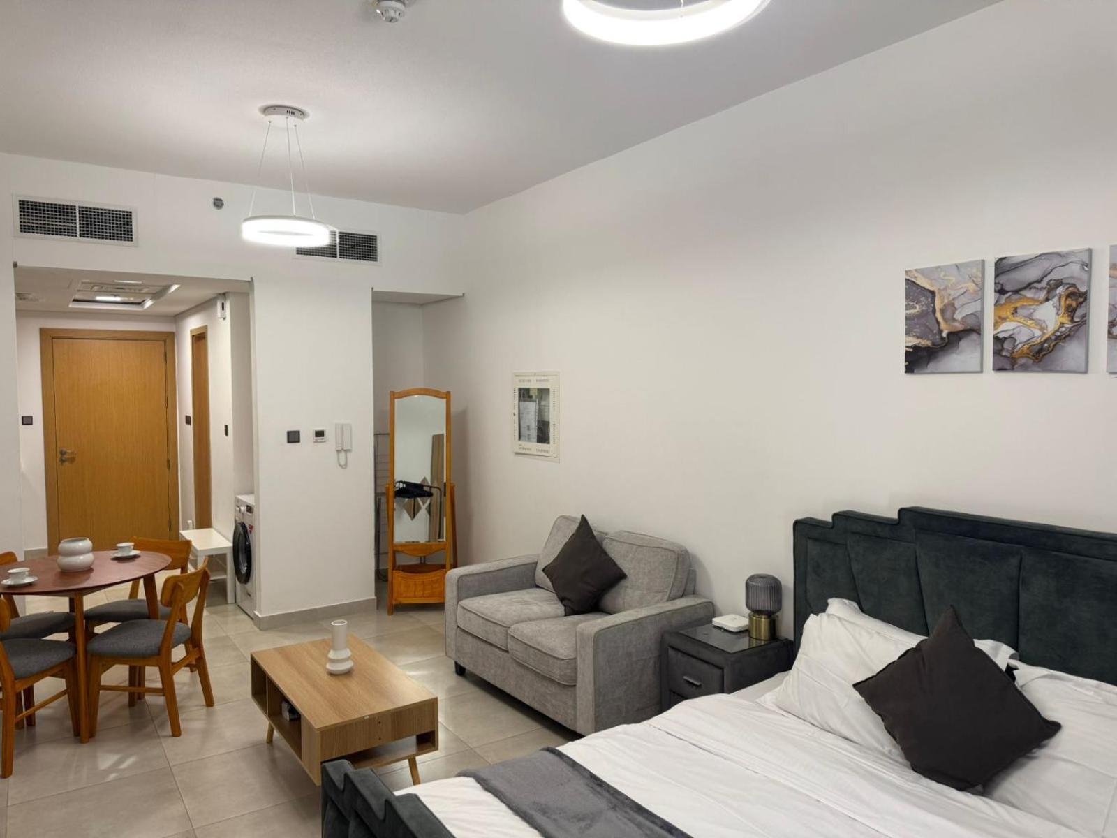 Apartment Pantheon Elysee 1 - Jvc By Golden Casa *