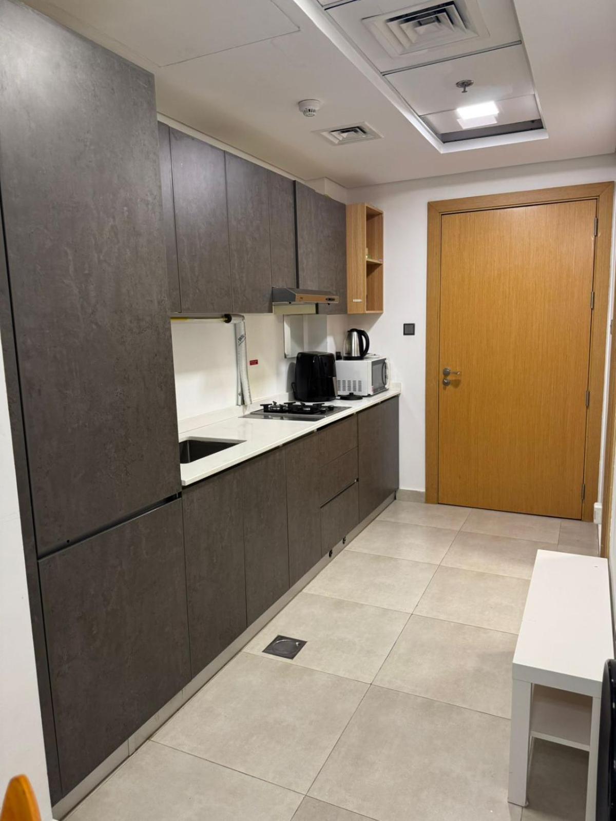 Apartment Pantheon Elysee 1 - Jvc By Golden Casa